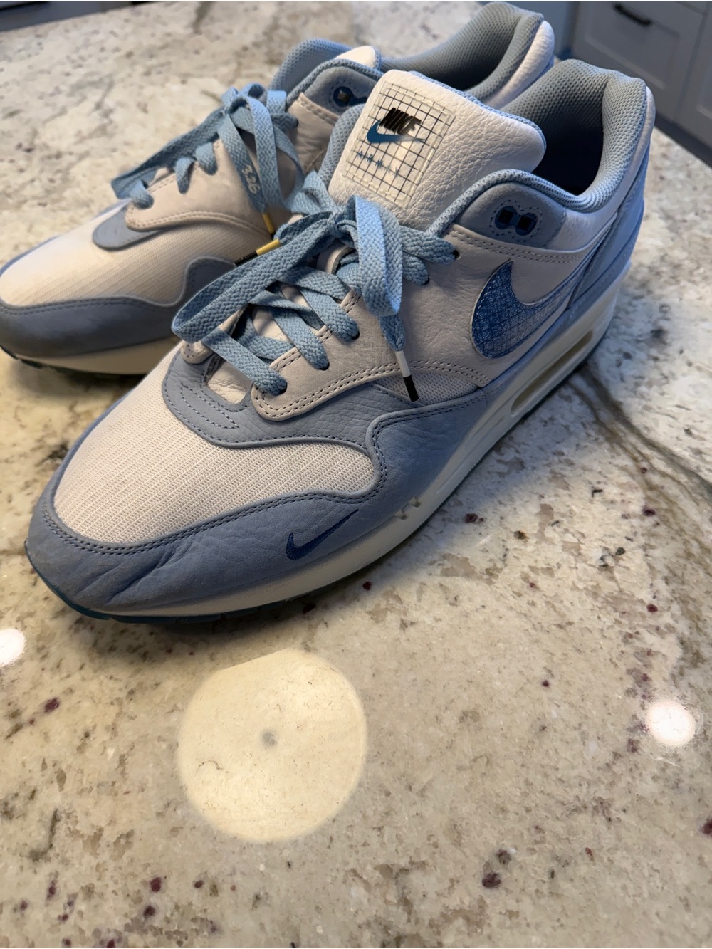 Nike Light Blue and White Sneakers with Denim Blue Swoosh - Picture 3 of 5